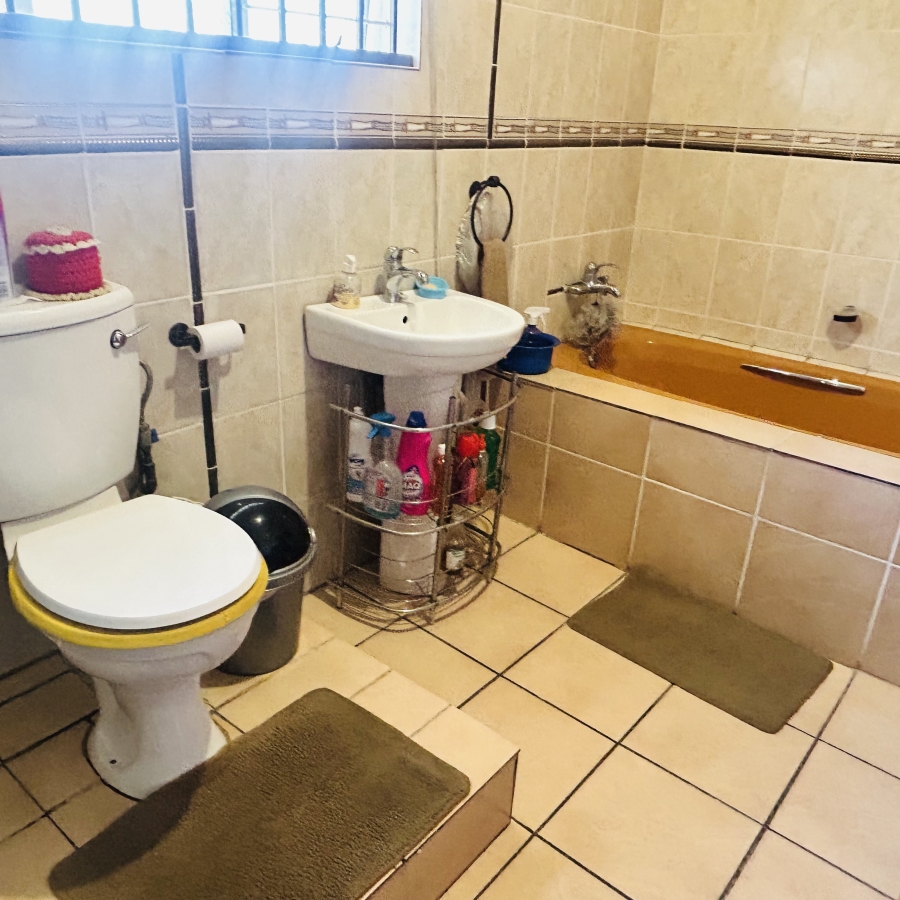 4 Bedroom Property for Sale in Sasolburg Ext 3 Free State